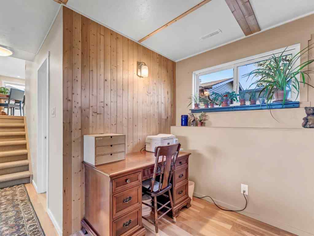 MLS&reg; # A2271688 - 106 Rossland Road SE in Ross Glen Medicine Hat, Residential Open Houses