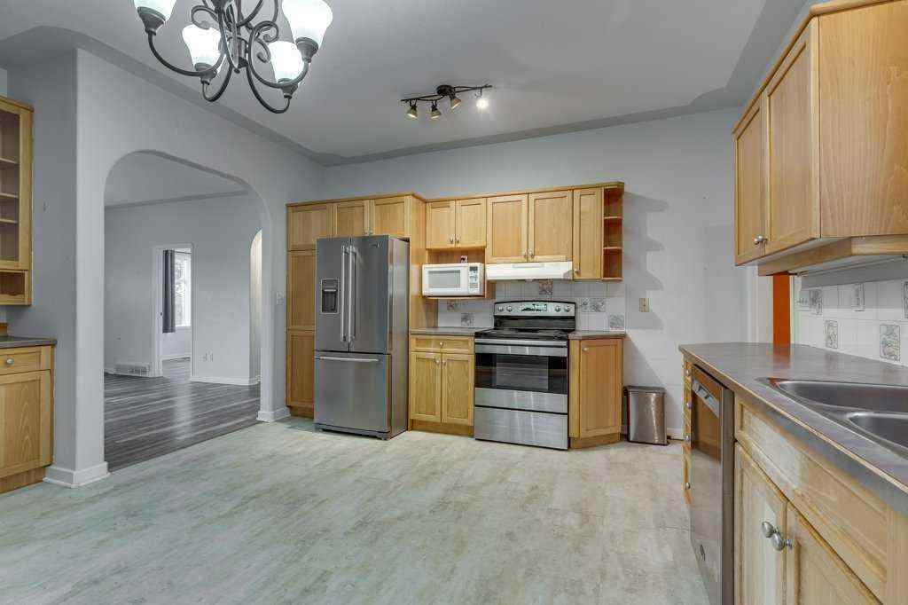 MLS&reg; # A2271713 - 4915 44 Street  in Central Innisfail Innisfail, Residential Open Houses