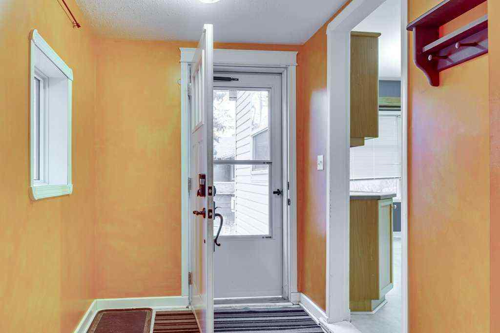 MLS&reg; # A2271713 - 4915 44 Street  in Central Innisfail Innisfail, Residential Open Houses