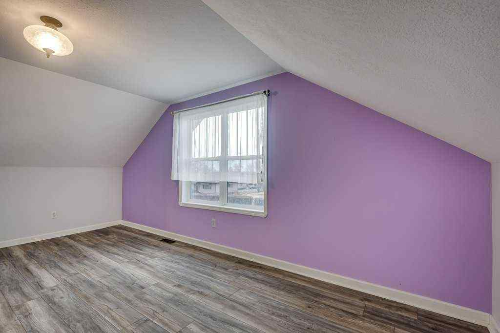 MLS&reg; # A2271713 - 4915 44 Street  in Central Innisfail Innisfail, Residential Open Houses