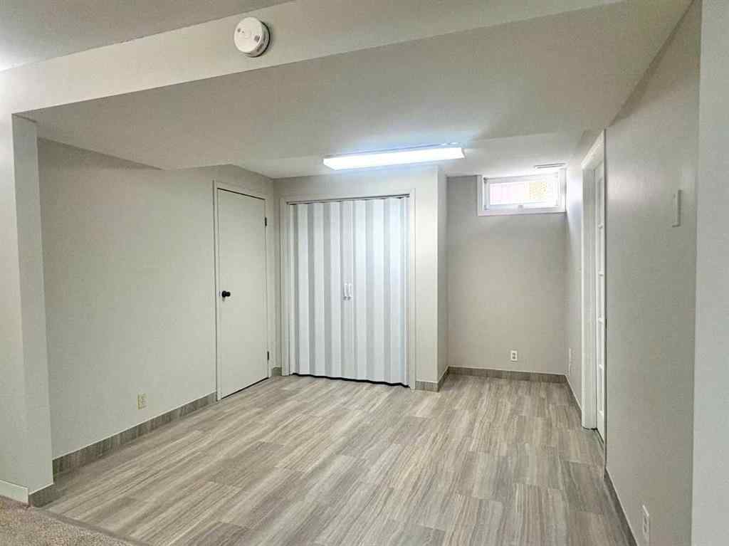 MLS&reg; # A2271714 - 47 Woodmont Way SW in Woodbine Calgary, Residential Open Houses