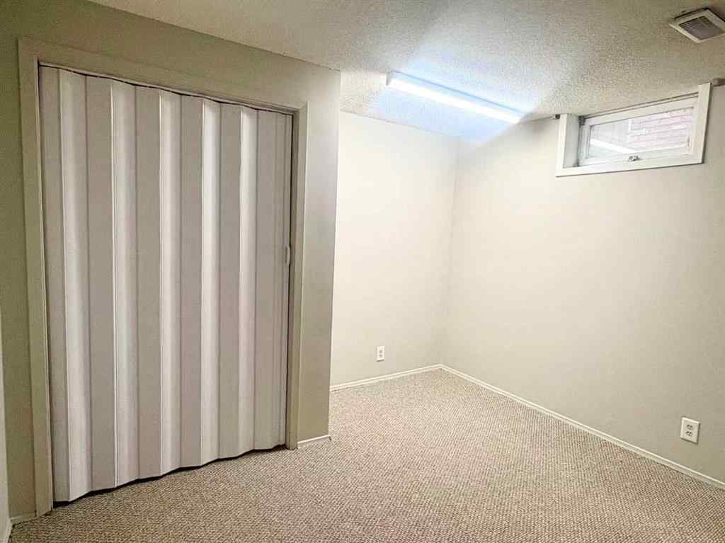 MLS&reg; # A2271714 - 47 Woodmont Way SW in Woodbine Calgary, Residential Open Houses