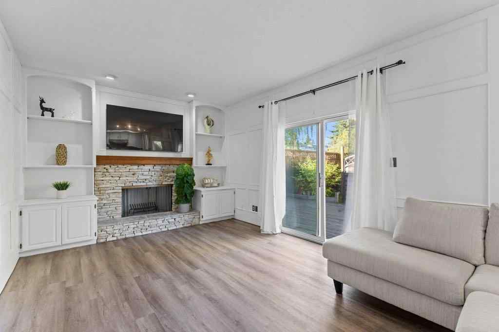 MLS&reg; # A2271714 - 47 Woodmont Way SW in Woodbine Calgary, Residential Open Houses