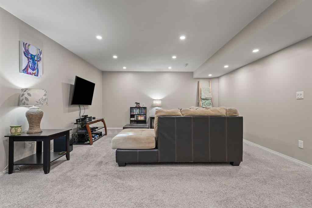 MLS&reg; # A2271715 - 110 Brightonwoods Green SE in New Brighton Calgary, Residential Open Houses