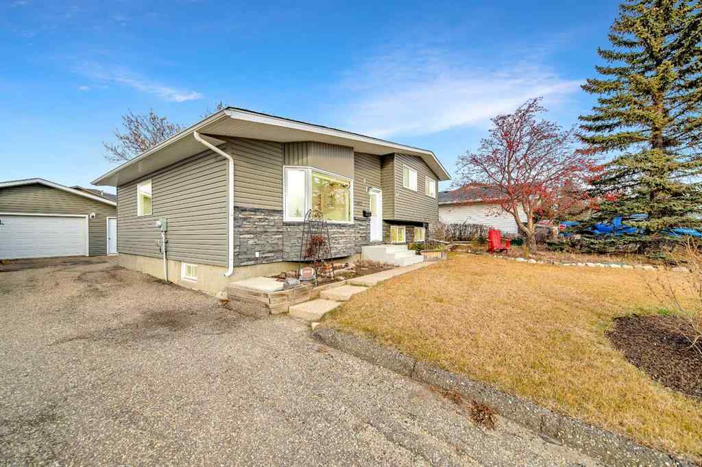 MLS&reg; # A2271725 - 11822 96 Street  in Crystal Ridge Grande Prairie, Residential Open Houses
