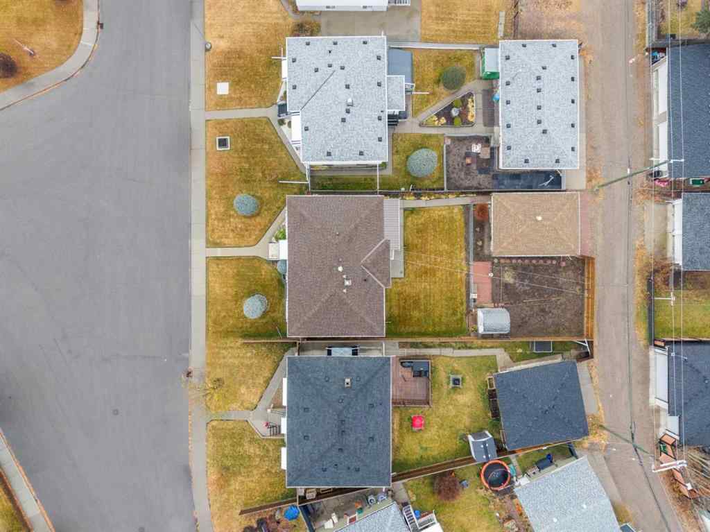 MLS&reg; # A2271735 - 1228 Richland Road NE in Renfrew Calgary, Residential Open Houses