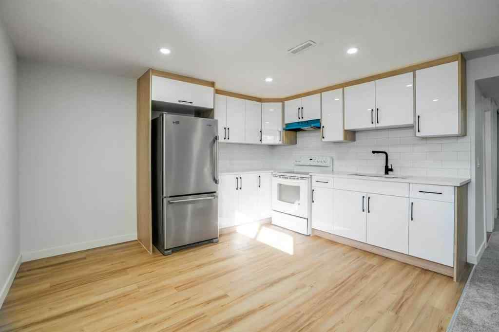 MLS® # A2271744 - 264 Penbrooke Close SE in Penbrooke Meadows Calgary, Residential Open Houses