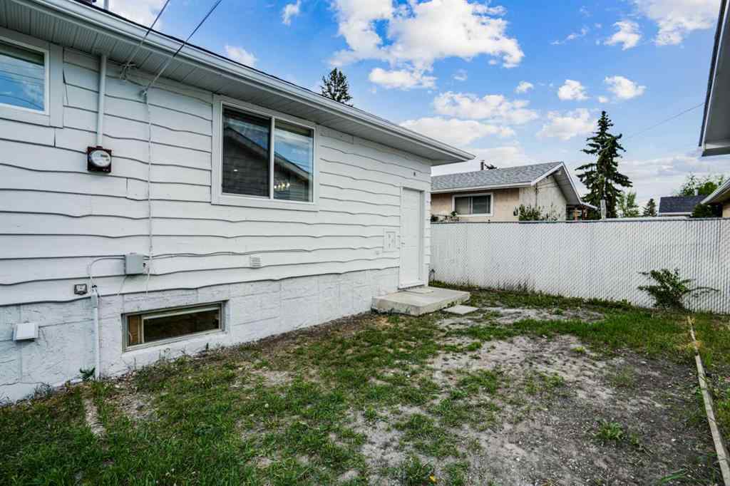 MLS® # A2271744 - 264 Penbrooke Close SE in Penbrooke Meadows Calgary, Residential Open Houses