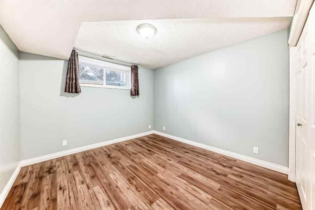 MLS&reg; # A2271747 - 49 Leung Close  in Lancaster Green Red Deer, Residential Open Houses