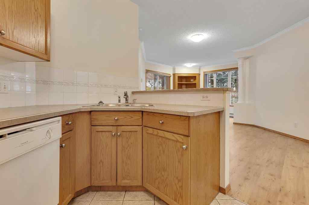 MLS® # A2271752 - Unit #107 108 Edgeridge Terrace NW in Edgemont Calgary, Residential Open Houses