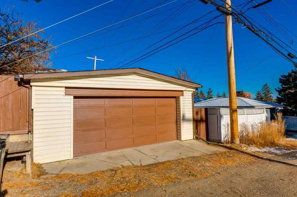 MLS® # A2271755 - 743 Sabrina Road SW in Southwood Calgary, Residential Open Houses