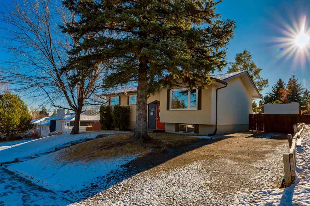 MLS® # A2271755 - 743 Sabrina Road SW in Southwood Calgary, Residential Open Houses