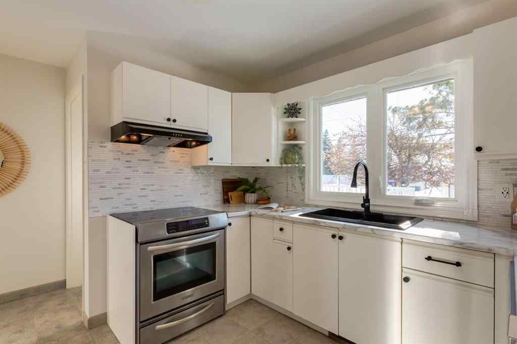 MLS® # A2271755 - 743 Sabrina Road SW in Southwood Calgary, Residential Open Houses