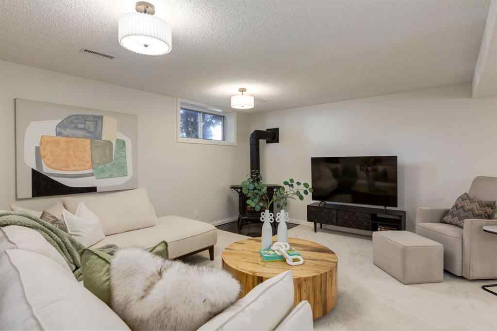 MLS® # A2271755 - 743 Sabrina Road SW in Southwood Calgary, Residential Open Houses