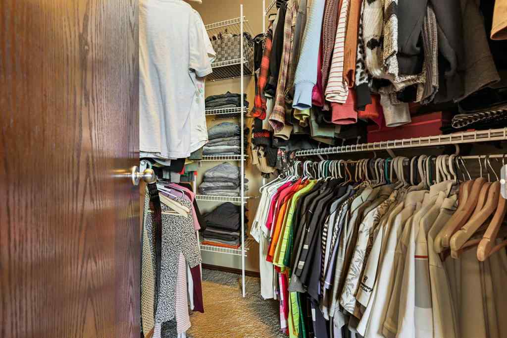 MLS® # A2271757 - 100 Hillcrest Boulevard  in Hillview Estates Strathmore, Residential Open Houses