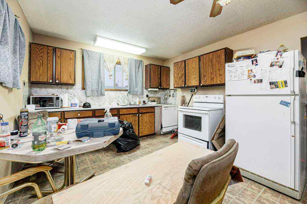 MLS&reg; # A2271760 - 4804 Broadway Avenue  in NONE Blackfalds, Residential Open Houses