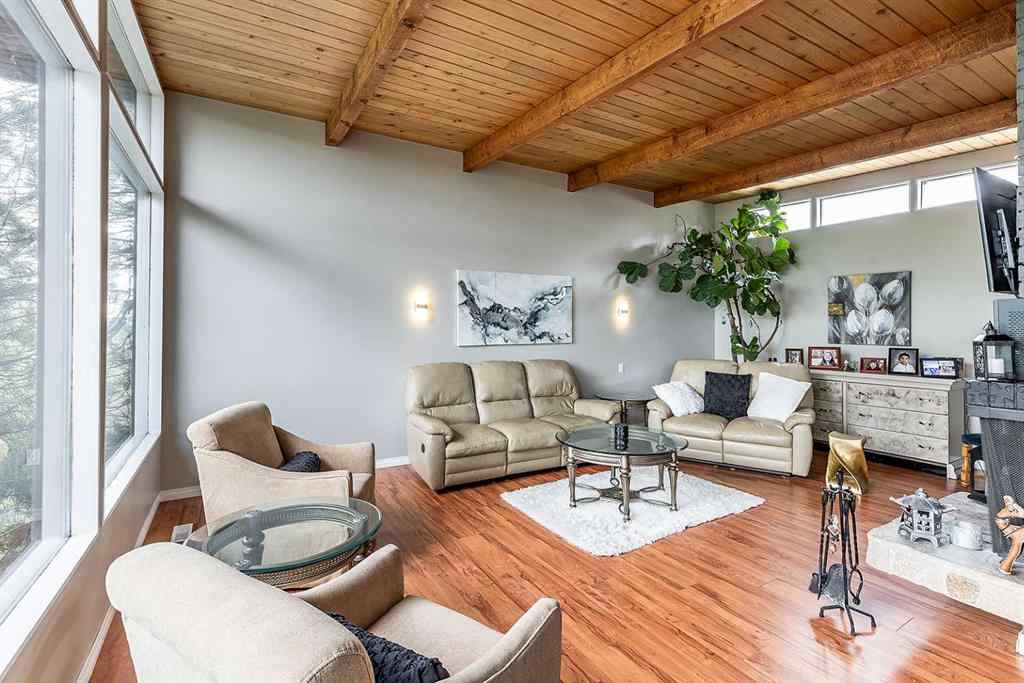 MLS&reg; # A2271765 - 22 Chinook Drive SW in SW Hill Medicine Hat, Residential Open Houses