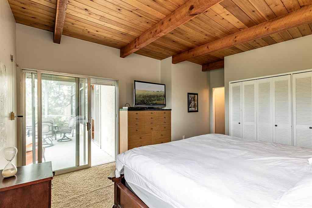 MLS&reg; # A2271765 - 22 Chinook Drive SW in SW Hill Medicine Hat, Residential Open Houses