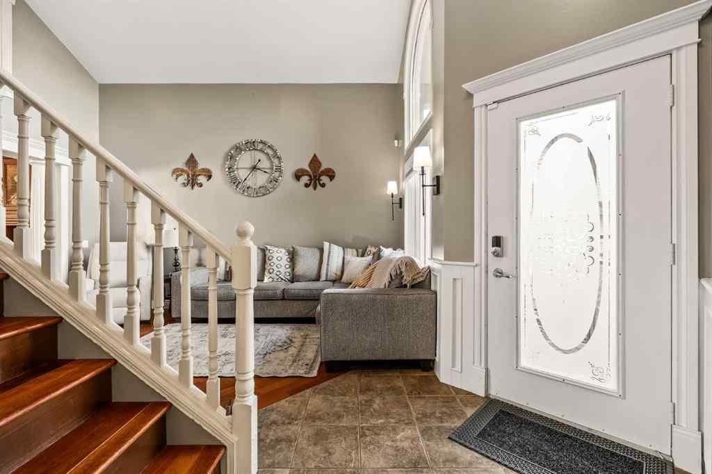 MLS® # A2271767 - 25 McKinley Bay SE in McKenzie Lake Calgary, Residential Open Houses