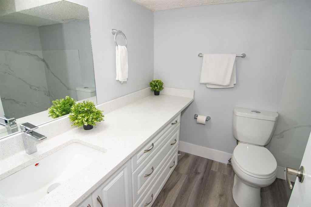 MLS&reg; # A2271769 - 3429 33A Avenue SE in Dover Calgary, Residential Open Houses