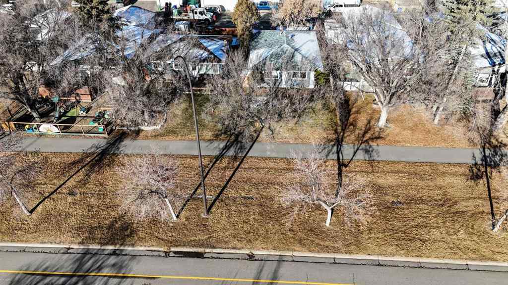 MLS&reg; # A2271769 - 3429 33A Avenue SE in Dover Calgary, Residential Open Houses