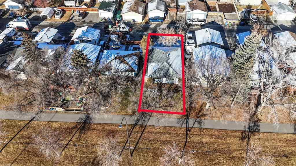 MLS&reg; # A2271769 - 3429 33A Avenue SE in Dover Calgary, Residential Open Houses