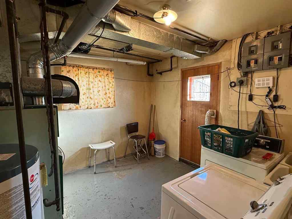 MLS&reg; # A2271771 - 111 27 Avenue NE in Tuxedo Park Calgary, Residential Open Houses