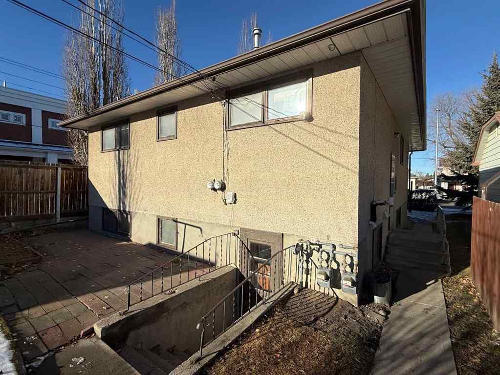 MLS&reg; # A2271771 - 111 27 Avenue NE in Tuxedo Park Calgary, Residential Open Houses