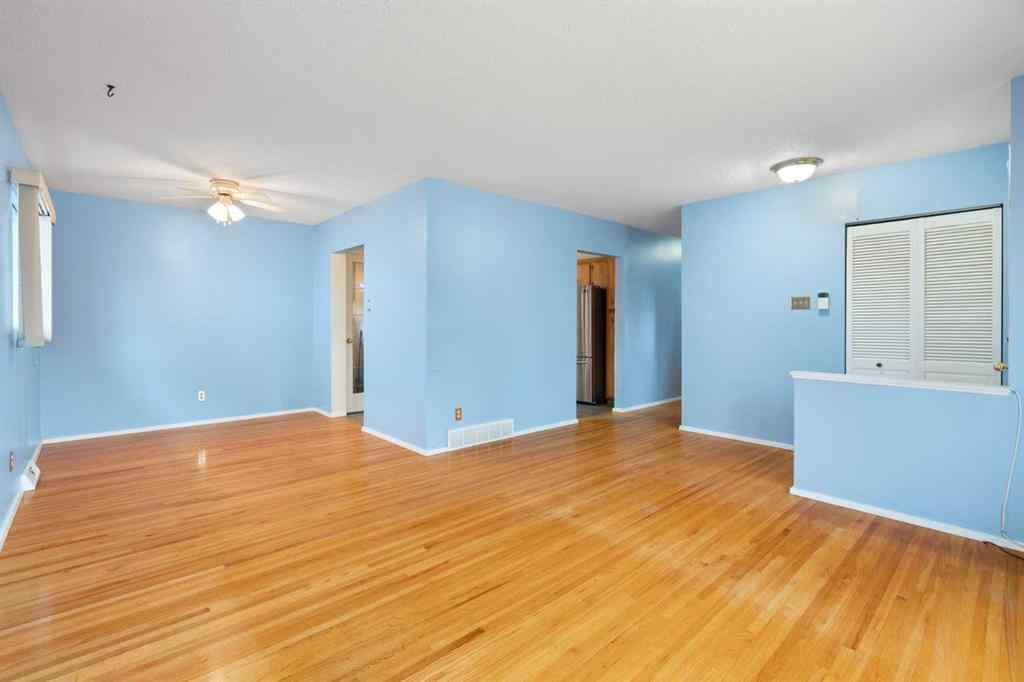 MLS&reg; # A2271776 - 123 Glacier Drive SW in Glamorgan Calgary, Residential Open Houses