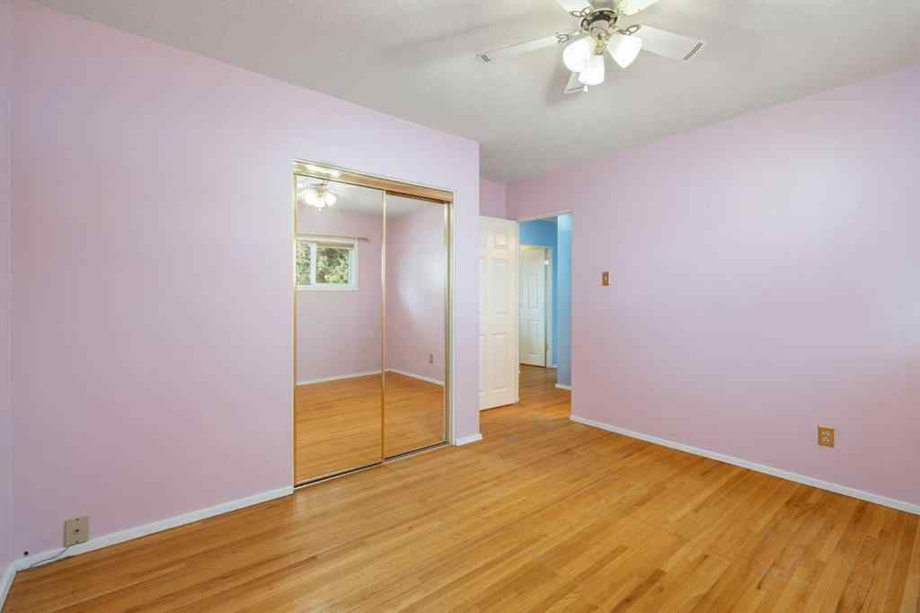 MLS&reg; # A2271776 - 123 Glacier Drive SW in Glamorgan Calgary, Residential Open Houses