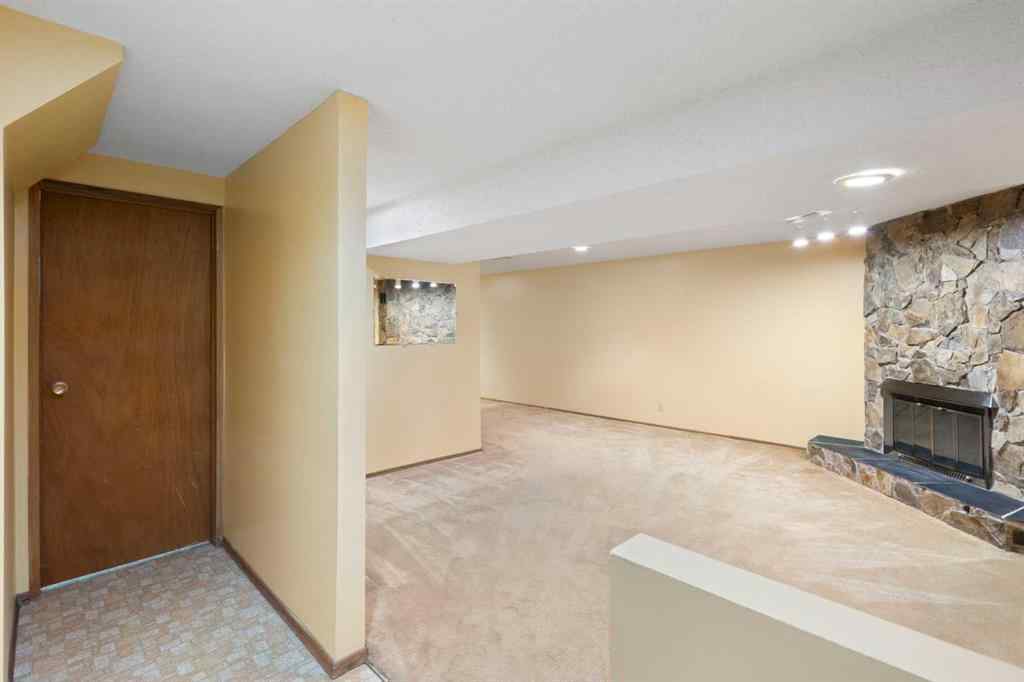 MLS&reg; # A2271776 - 123 Glacier Drive SW in Glamorgan Calgary, Residential Open Houses