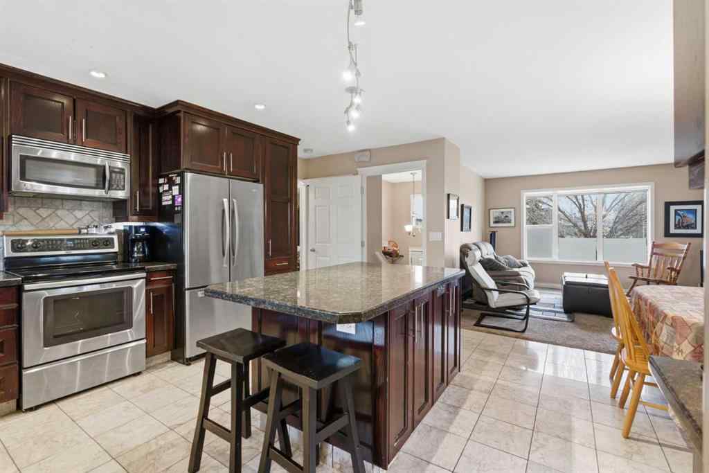 MLS&reg; # A2271784 - 3943 Whitehorn Drive NE in Whitehorn Calgary, Residential Open Houses