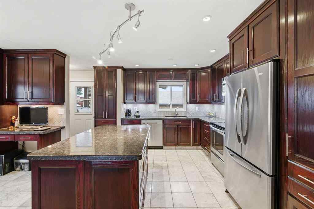 MLS&reg; # A2271784 - 3943 Whitehorn Drive NE in Whitehorn Calgary, Residential Open Houses