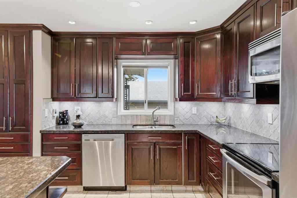 MLS&reg; # A2271784 - 3943 Whitehorn Drive NE in Whitehorn Calgary, Residential Open Houses