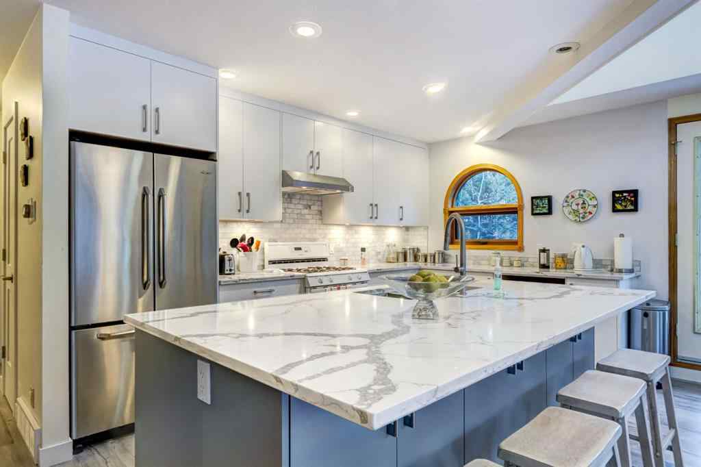 MLS&reg; # A2271788 - 1050 Rundleview Drive  in Rundleview Ests Canmore, Residential Open Houses