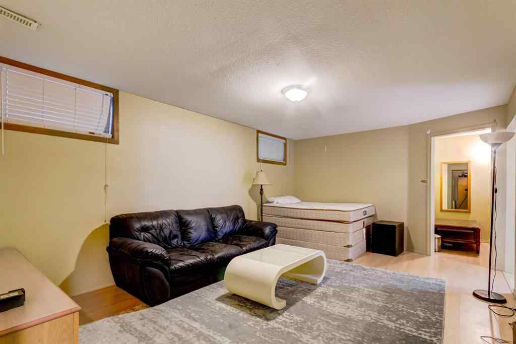 MLS&reg; # A2271788 - 1050 Rundleview Drive  in Rundleview Ests Canmore, Residential Open Houses