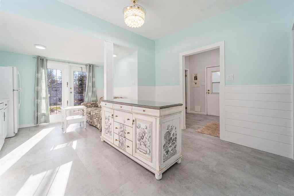 MLS&reg; # A2271796 - 1230 5A Avenue S in London Road Lethbridge, Residential Open Houses