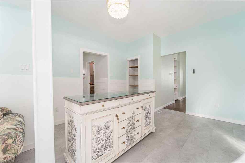 MLS&reg; # A2271796 - 1230 5A Avenue S in London Road Lethbridge, Residential Open Houses