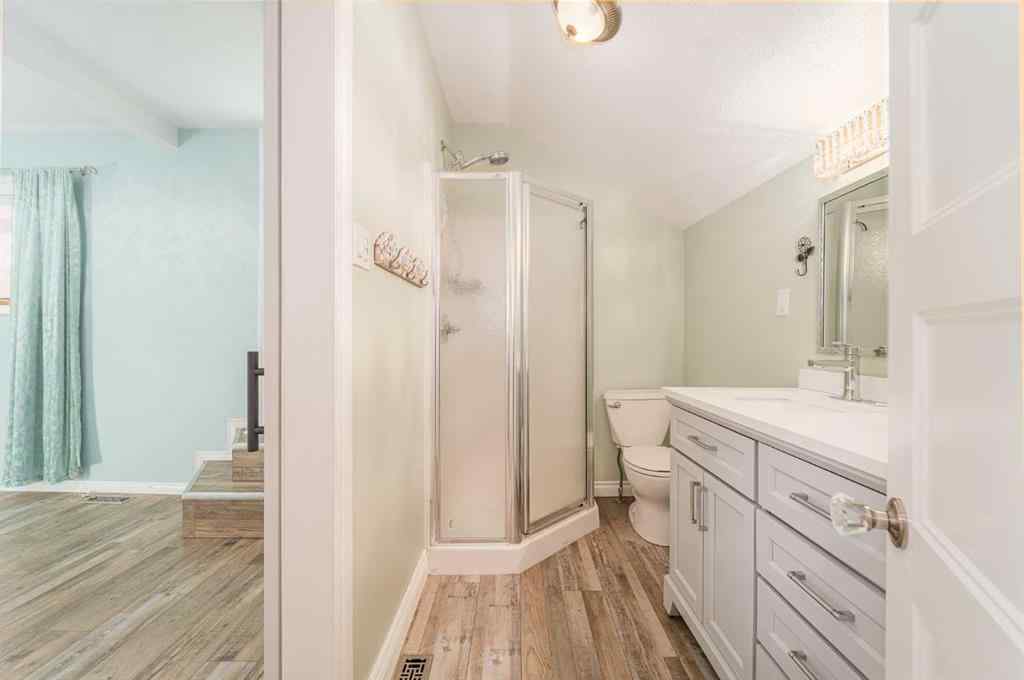 MLS&reg; # A2271796 - 1230 5A Avenue S in London Road Lethbridge, Residential Open Houses