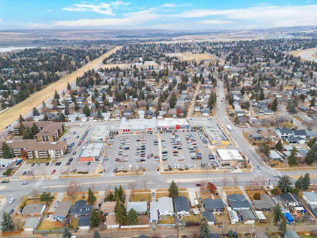 MLS® # A2271801 - 6407 Lombardy Crescent SW in North Glenmore Park Calgary, Residential Open Houses