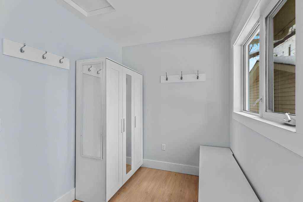 MLS® # A2271801 - 6407 Lombardy Crescent SW in North Glenmore Park Calgary, Residential Open Houses