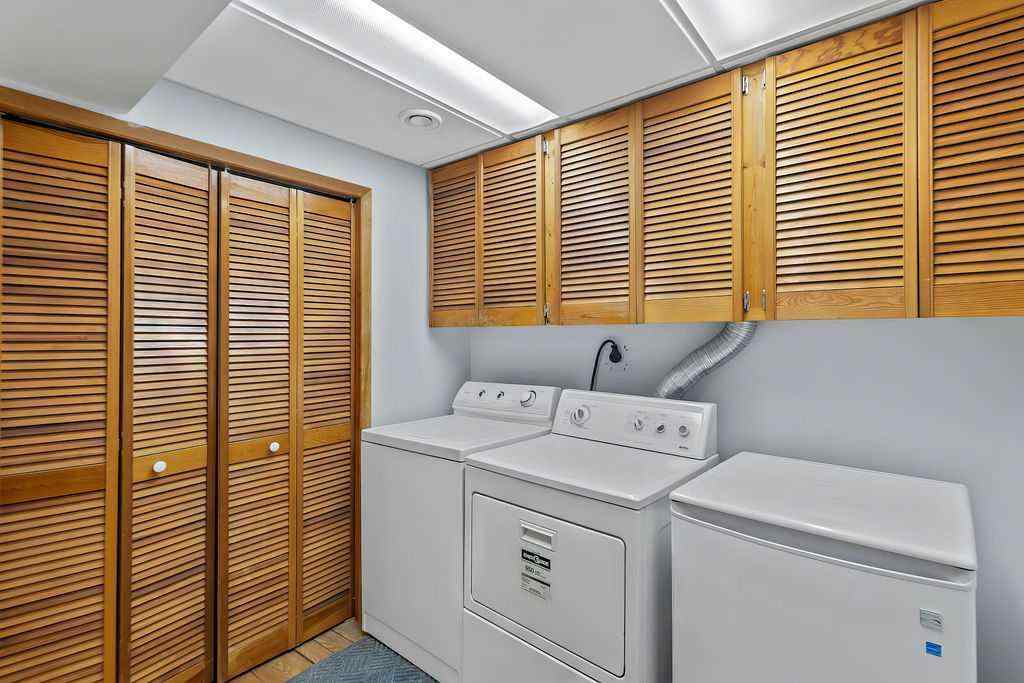 MLS® # A2271801 - 6407 Lombardy Crescent SW in North Glenmore Park Calgary, Residential Open Houses