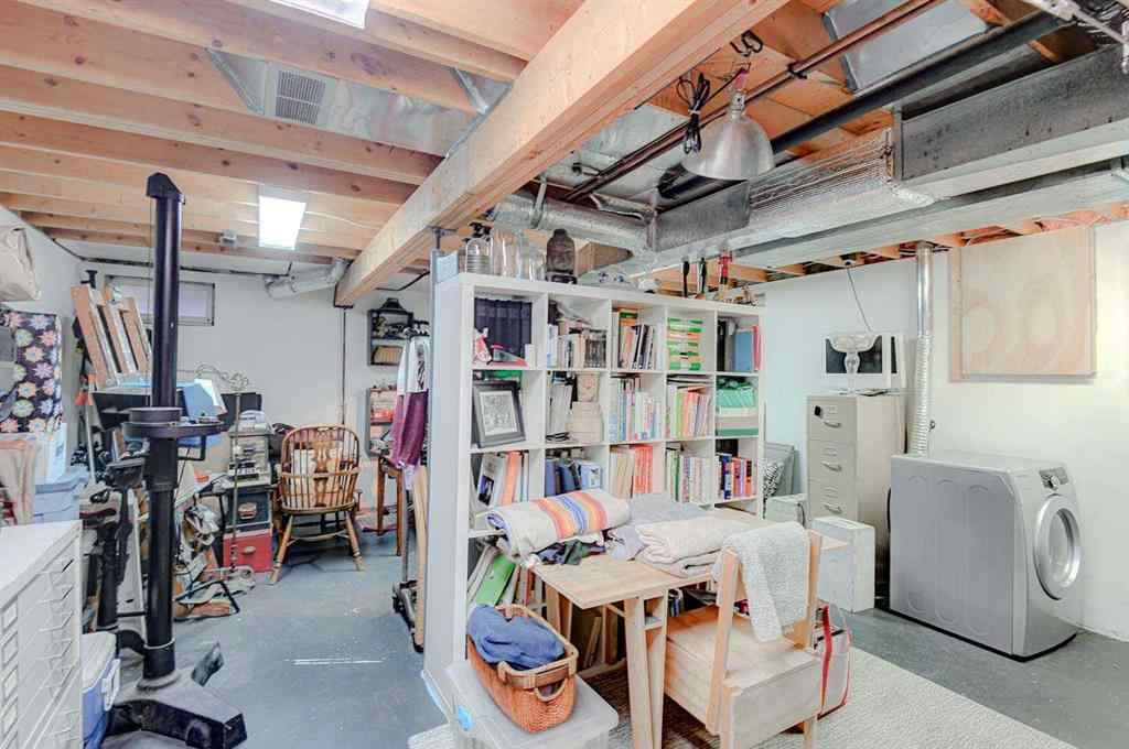 MLS&reg; # A2271803 - 80 Woodglen Road SW in Woodbine Calgary, Residential Open Houses