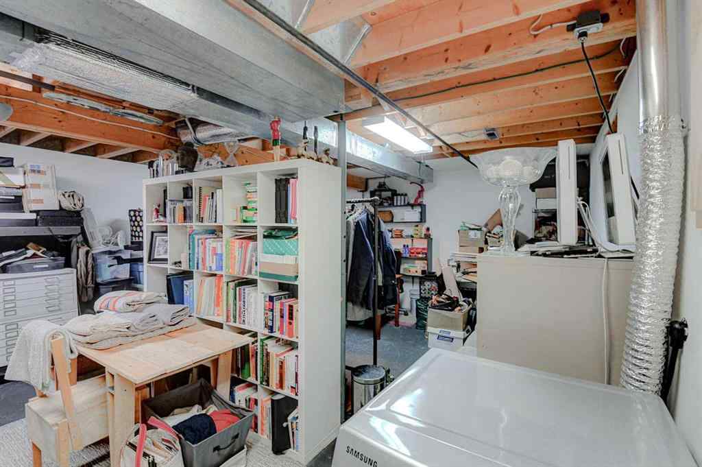 MLS&reg; # A2271803 - 80 Woodglen Road SW in Woodbine Calgary, Residential Open Houses