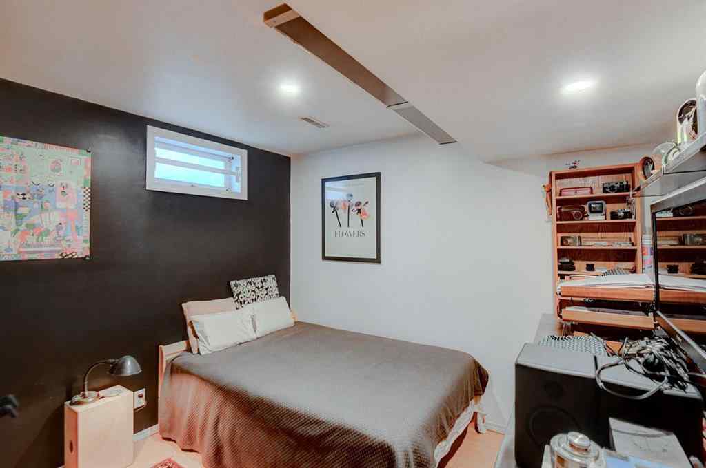 MLS&reg; # A2271803 - 80 Woodglen Road SW in Woodbine Calgary, Residential Open Houses