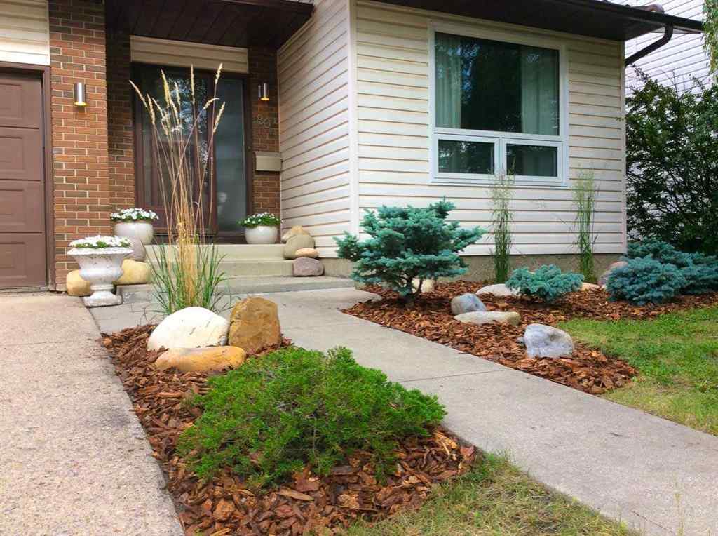 MLS&reg; # A2271803 - 80 Woodglen Road SW in Woodbine Calgary, Residential Open Houses