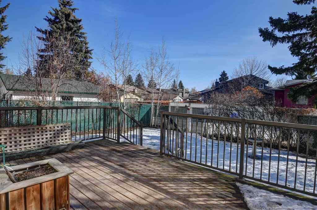 MLS&reg; # A2271803 - 80 Woodglen Road SW in Woodbine Calgary, Residential Open Houses