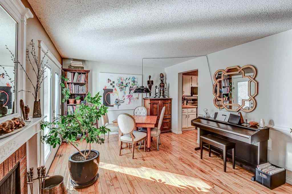MLS&reg; # A2271803 - 80 Woodglen Road SW in Woodbine Calgary, Residential Open Houses