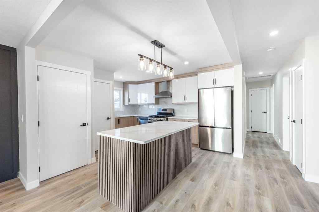 MLS&reg; # A2271812 - 1736 41 Street NE in Rundle Calgary, Residential Open Houses