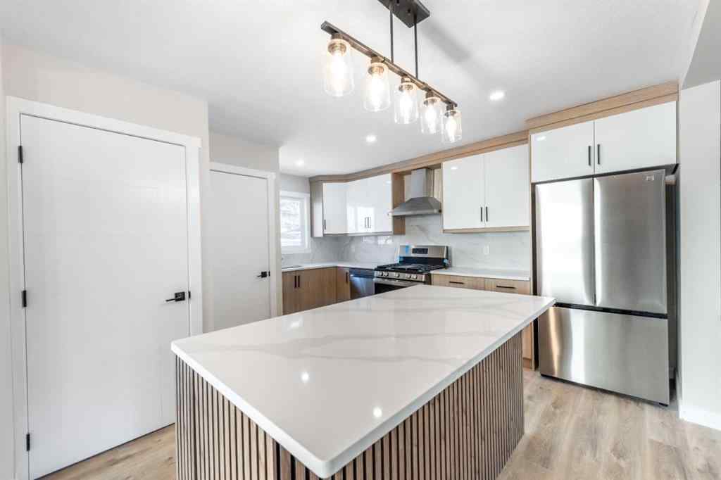 MLS&reg; # A2271812 - 1736 41 Street NE in Rundle Calgary, Residential Open Houses